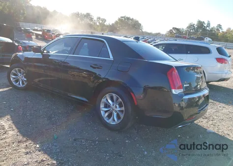 2015 Chrysler 300 Limited из США, поврежденный, VIN 2C3CCAAG3FH772944